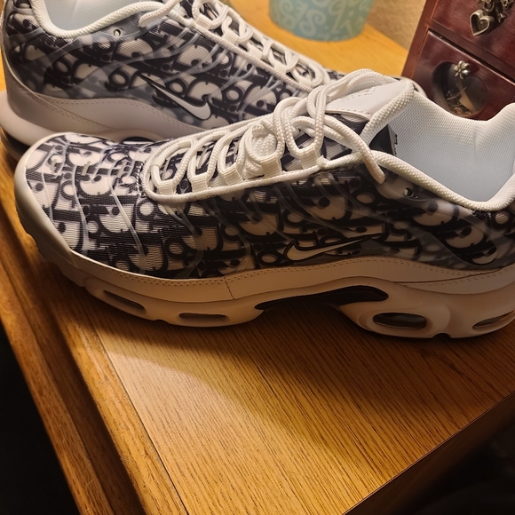 Nike Air Max Vapormax x Christian Dior | Rare Custom Style | Cookies n Creme - Picture 4 of 10